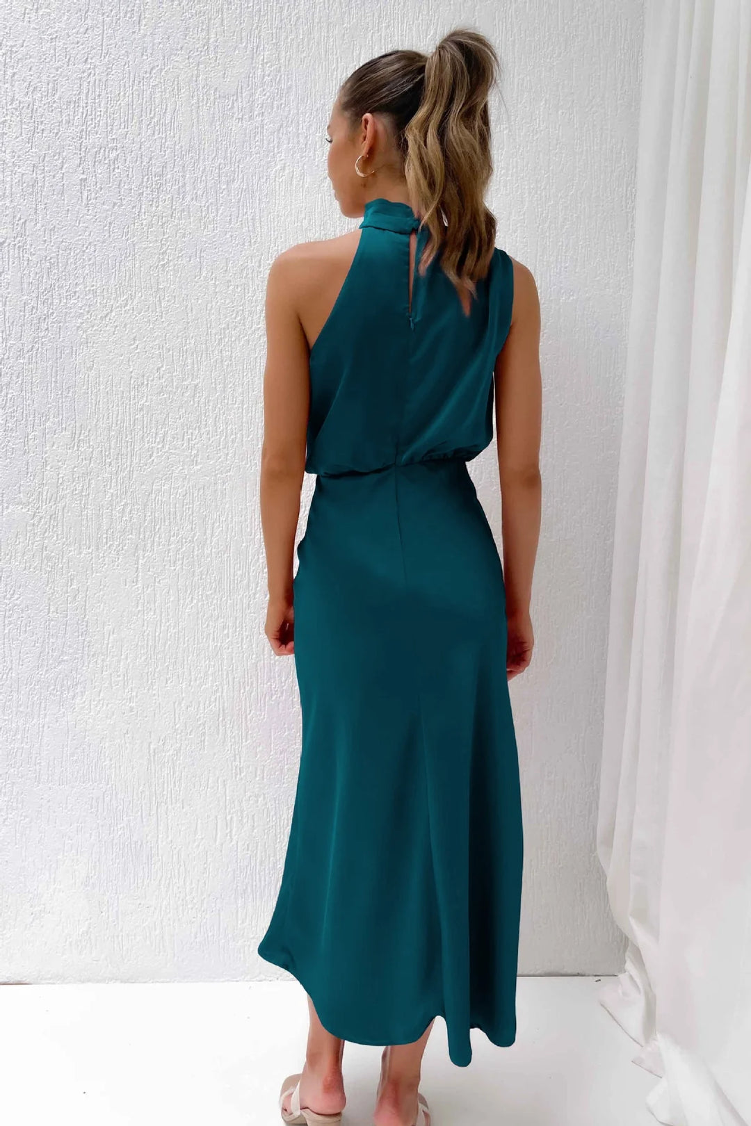 LYDIA™ | LONG HALTERNECK DRESS
