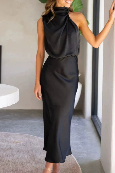BENTHE™ | LONG SATIN HALTERNECK DRESS
